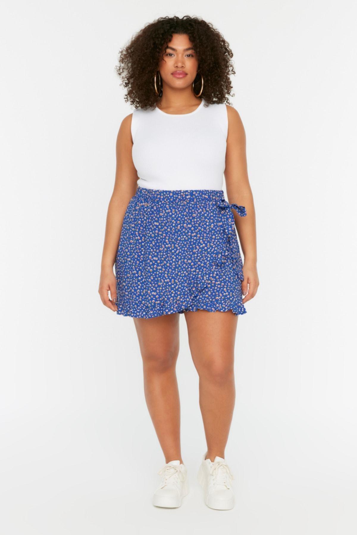 Blue Floral Plus Size Shorts, , large image number 0