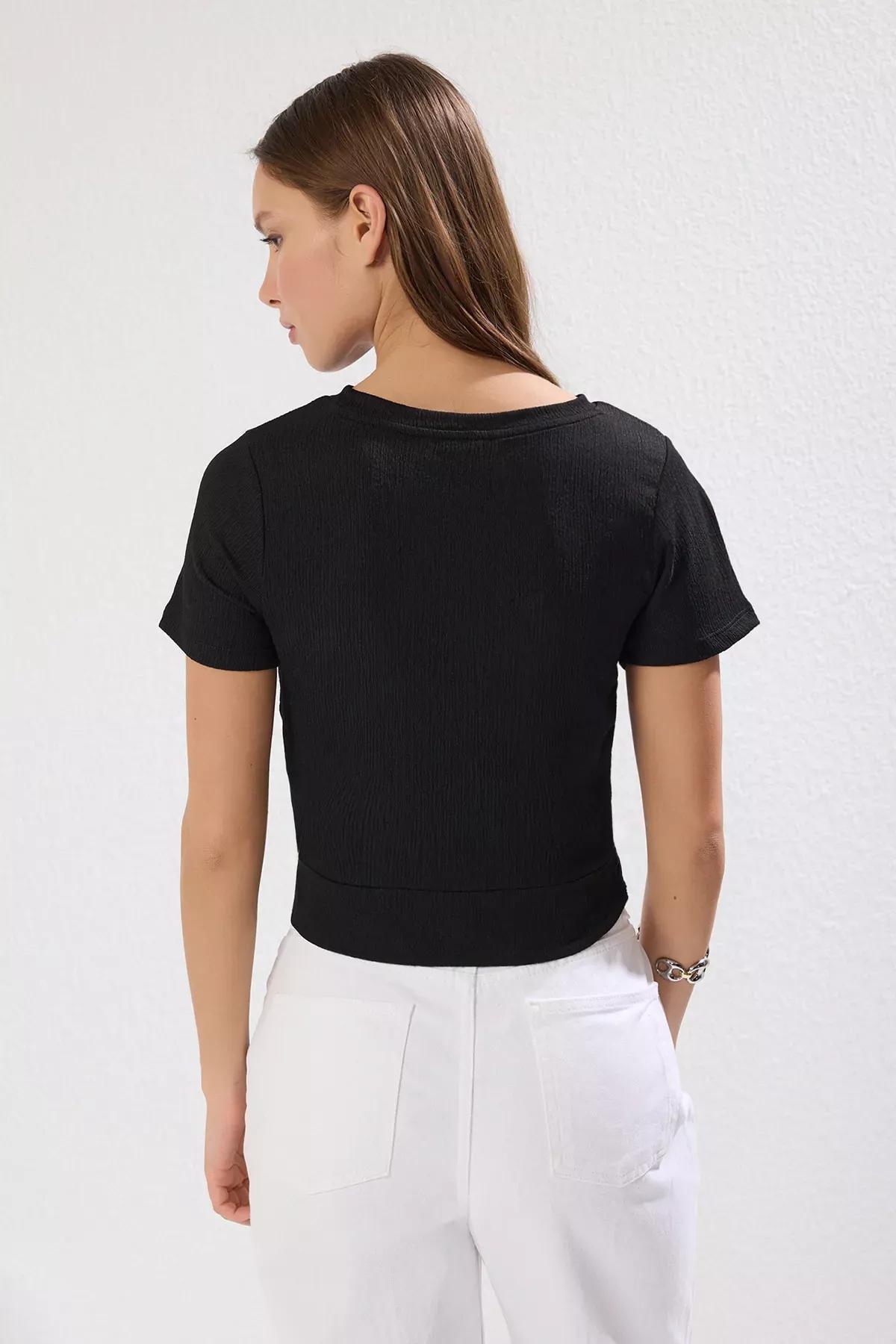 Black Tie Crew Neck Crop Blouse, , large image number 3