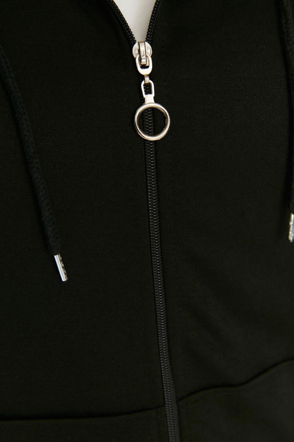 Trendyol - Black Oversize Plus Size Sweatshirt