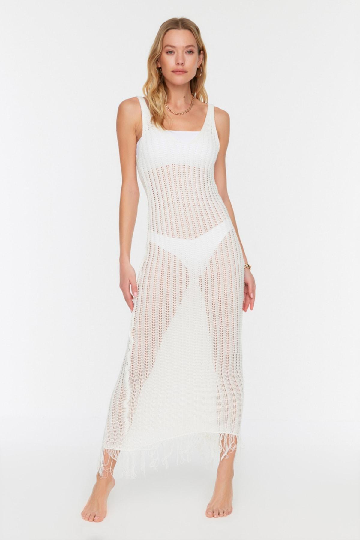 Cream V-Neck Cotton Dress, , large image number 4