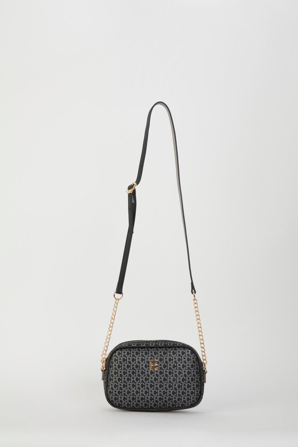 Black Small Alphabet Shoulder Bag, C101_6797, large image number 1