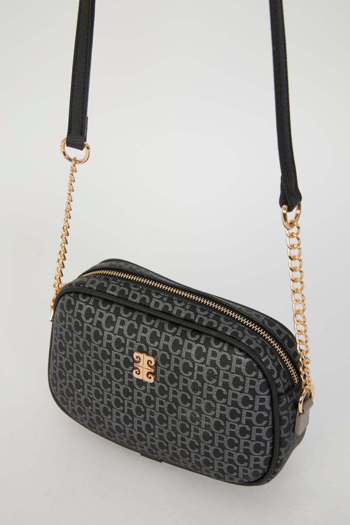 Black Small Alphabet Shoulder Bag, C101_6797, large image number 3