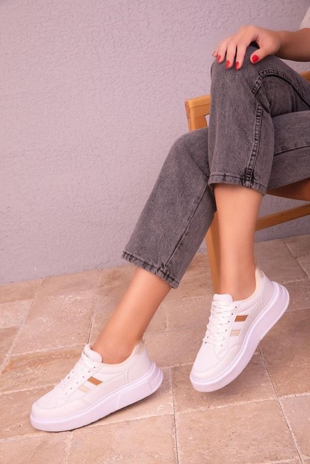 SOHO - White Lace-Up Sneakers