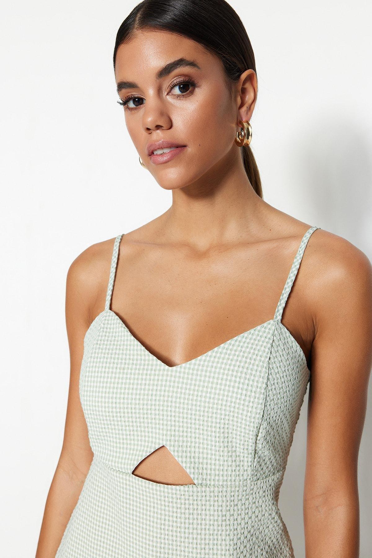 Green V-Neck Jumpsuit, , large image number 2