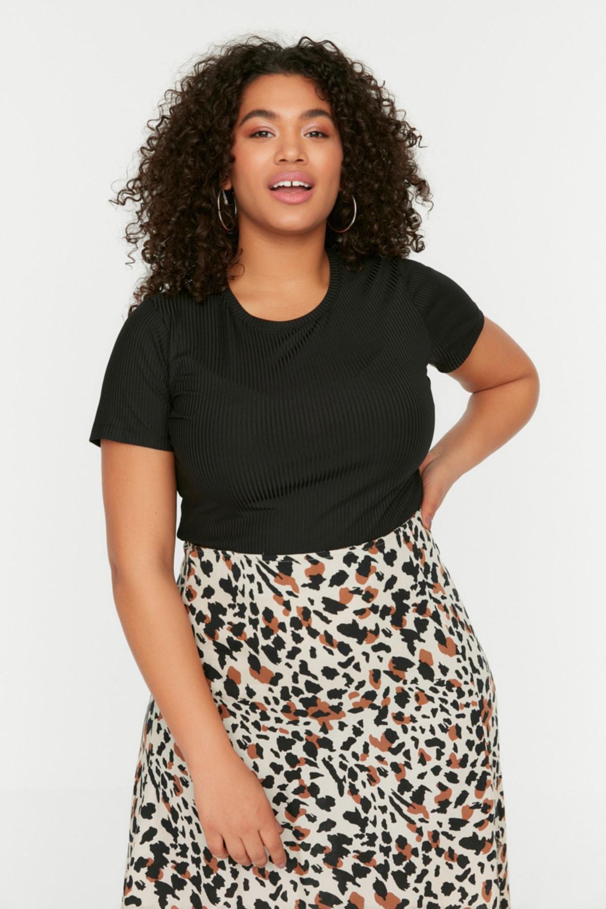 تيشيرت بقصة سليم فت للمقاسات الكبيرة، أسود, Black, medium