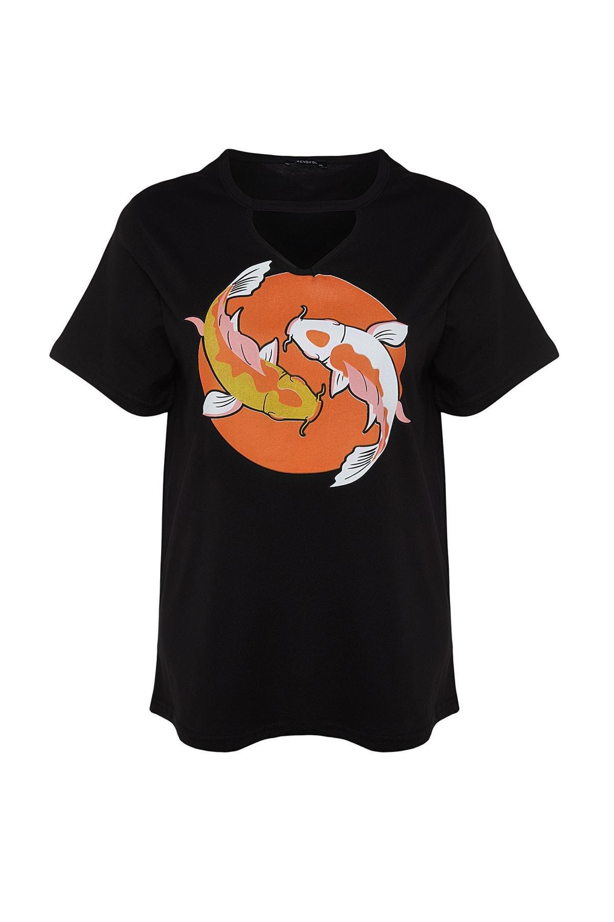 Black V-Neck Plus Size T-Shirt, , large image number 5