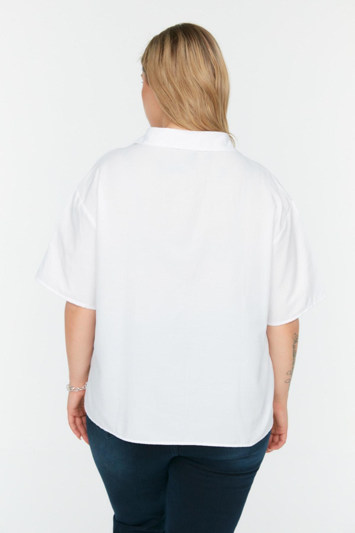 White Relaxed Plus Size Shirt, , large image number 4