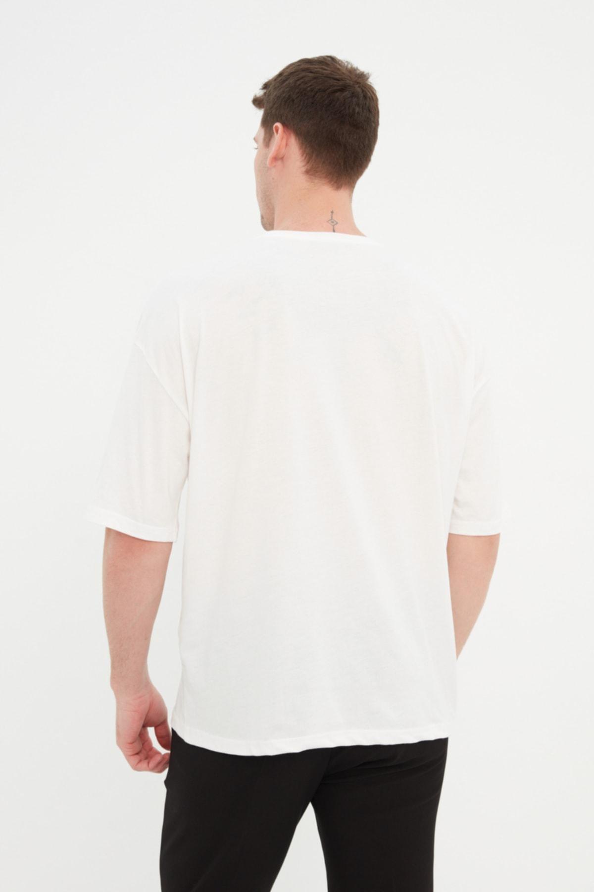 Trendyol - Ecru Printed Oversize T-Shirt