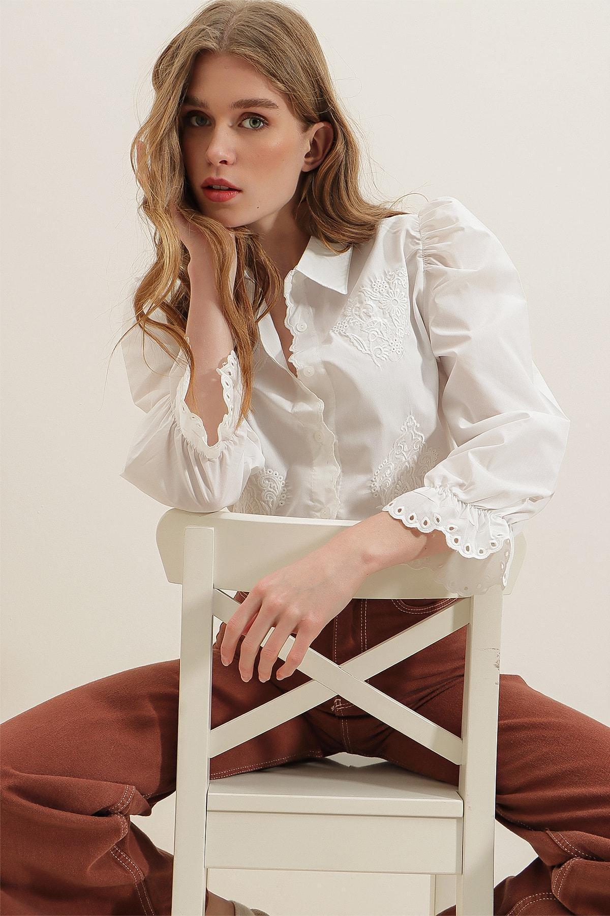 White Princess Shirt With Guipure And Embroidery, White, large image number 4