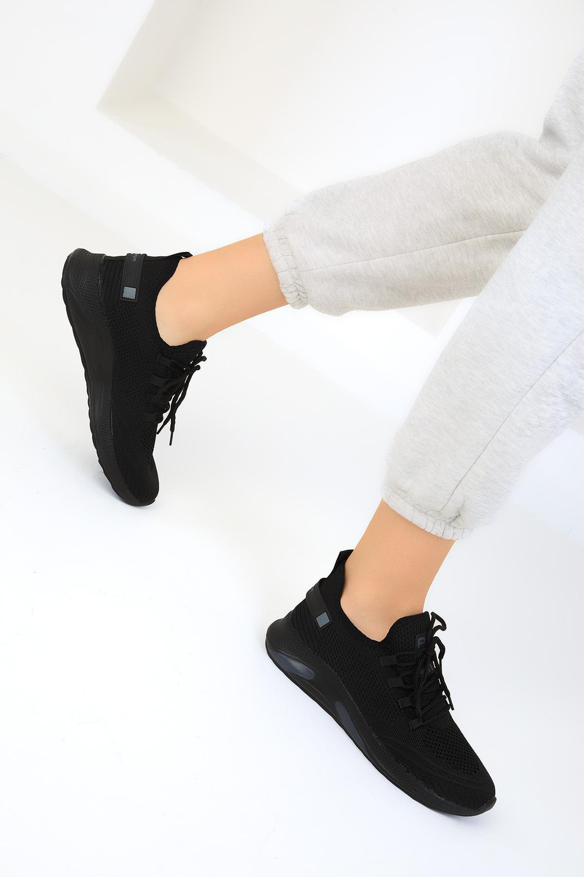 Black Flat Sneakers, , large image number 4