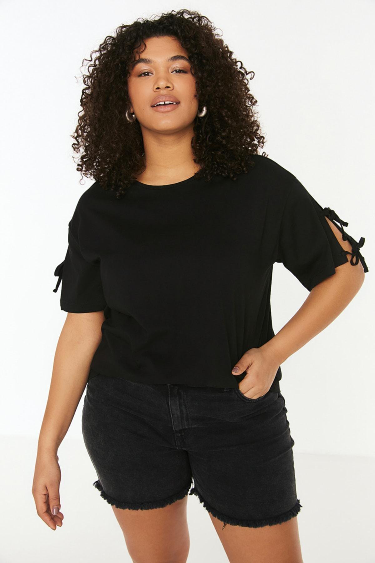 Trendyol - Black Relaxed Plus Size Tshirt