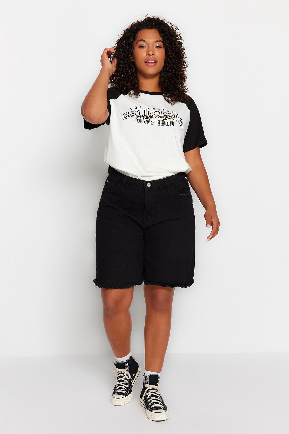 Black Mid Waist Plus Size Shorts, , large image number 1