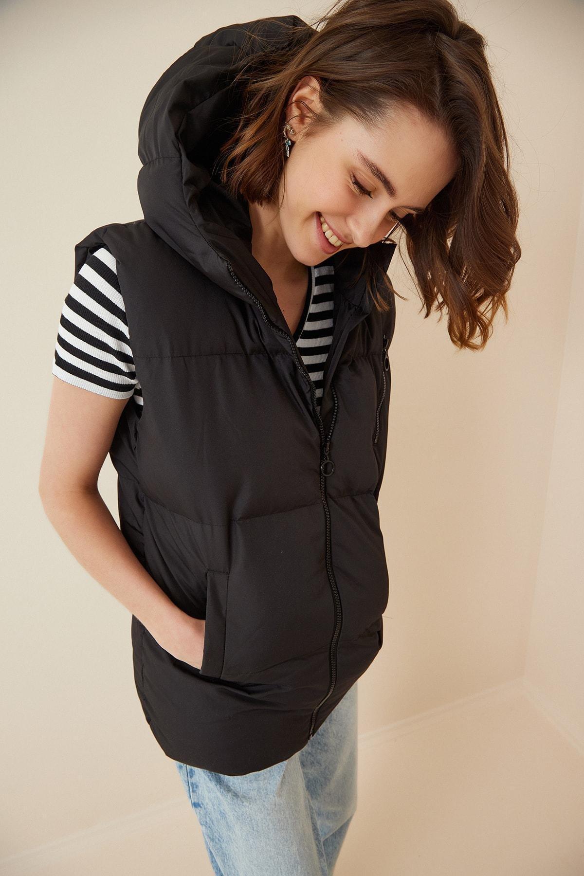 Happiness Istanbul - Black Hooded Puffer Vest