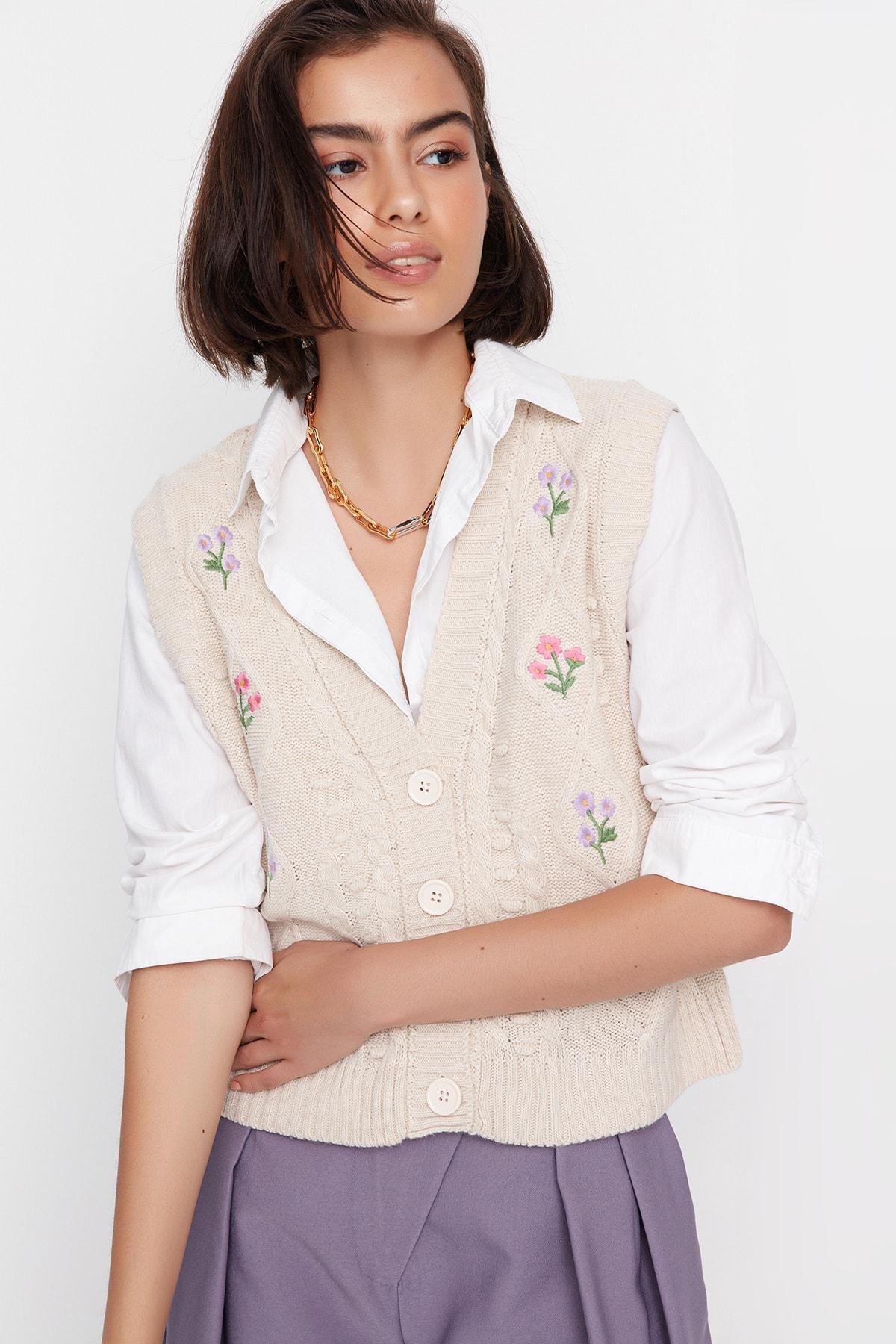 Beige Floral Sweater Vest, , large image number 4