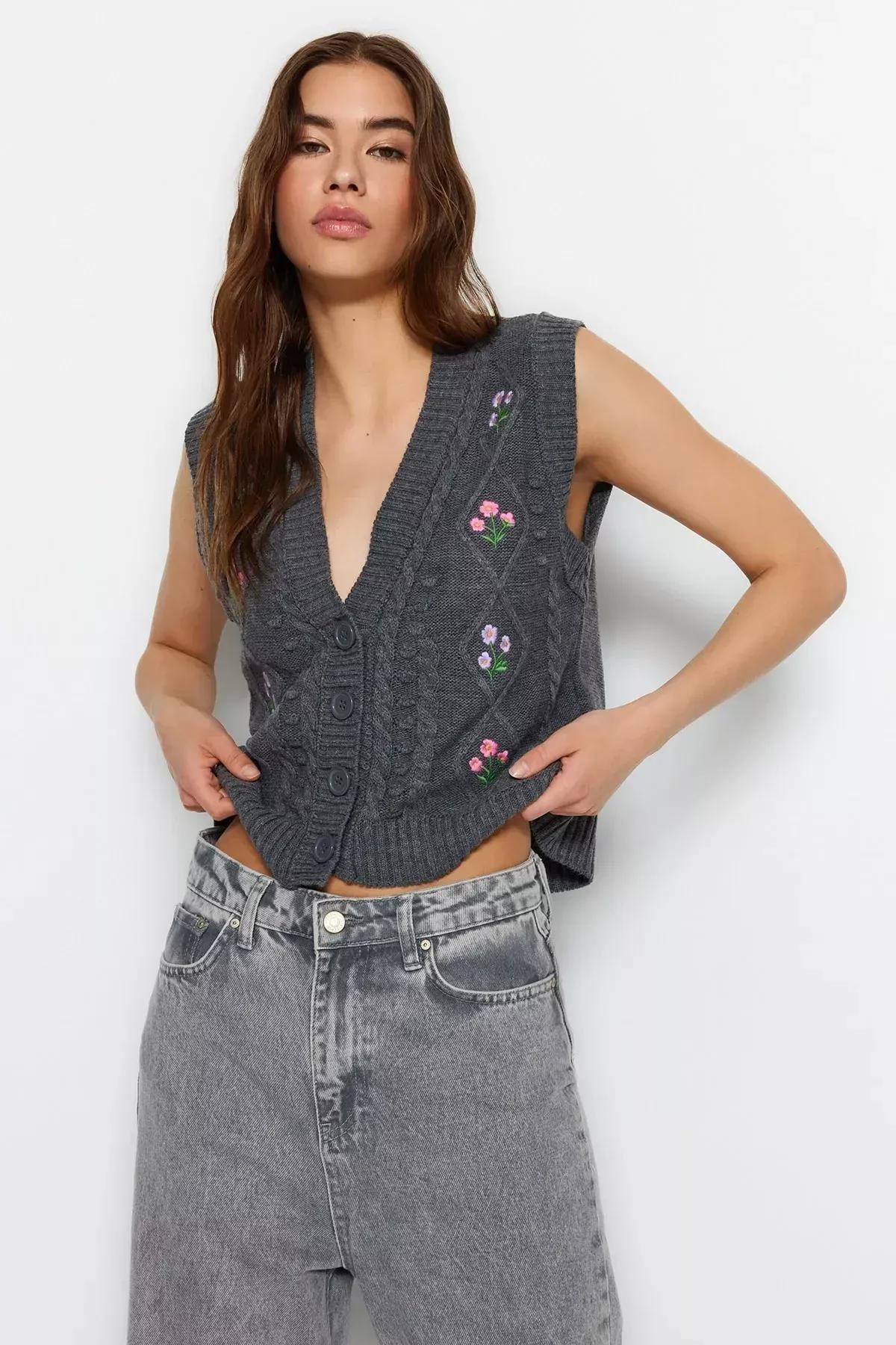 Gray V-Neck Sweater Vest, Gray, large image number 1