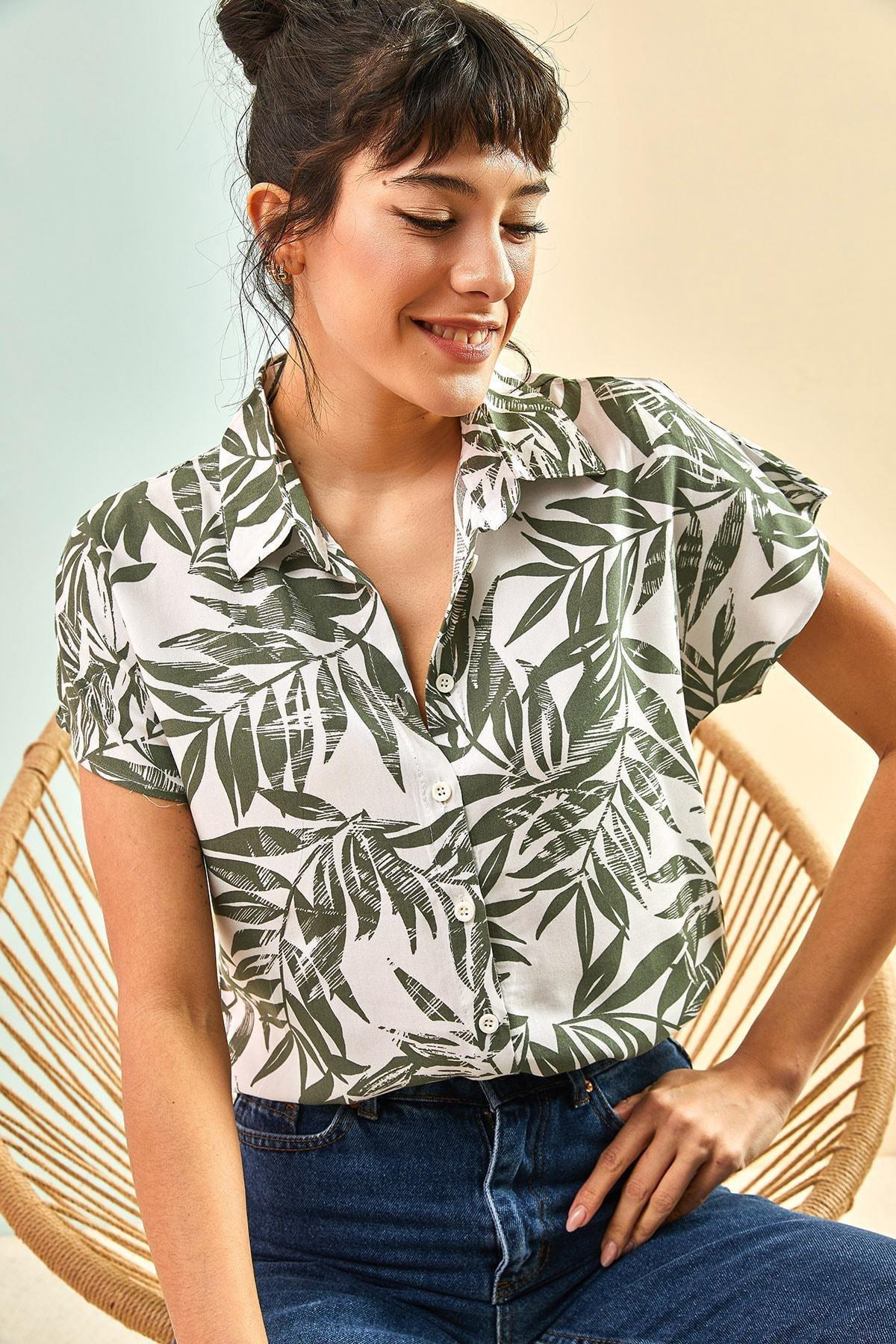 Green Patterned Bat Sleeve Shirt, , large image number 2