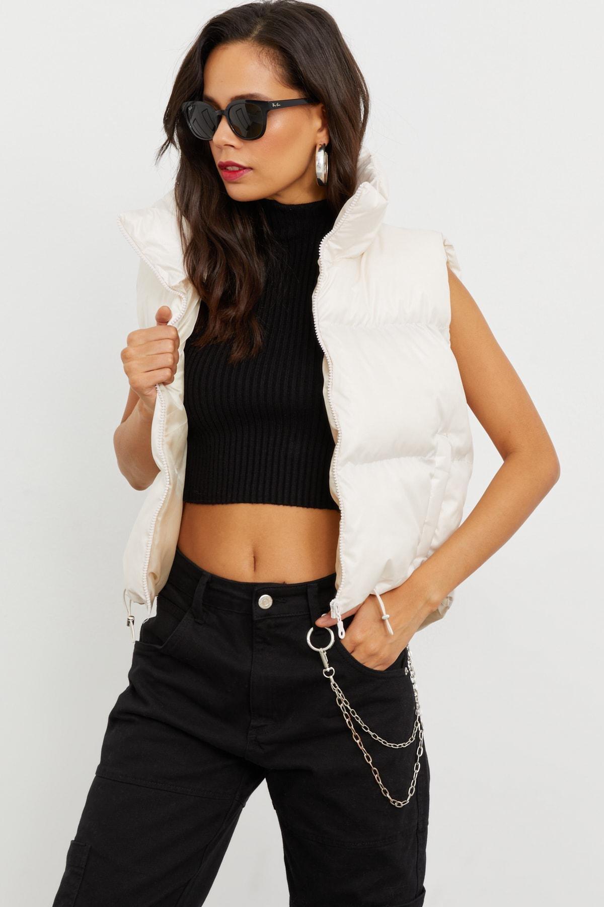 White Puffer Vest, , large image number 1