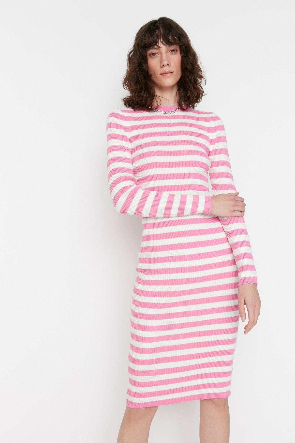 Trendyol - Pink Bodycon Striped Dress