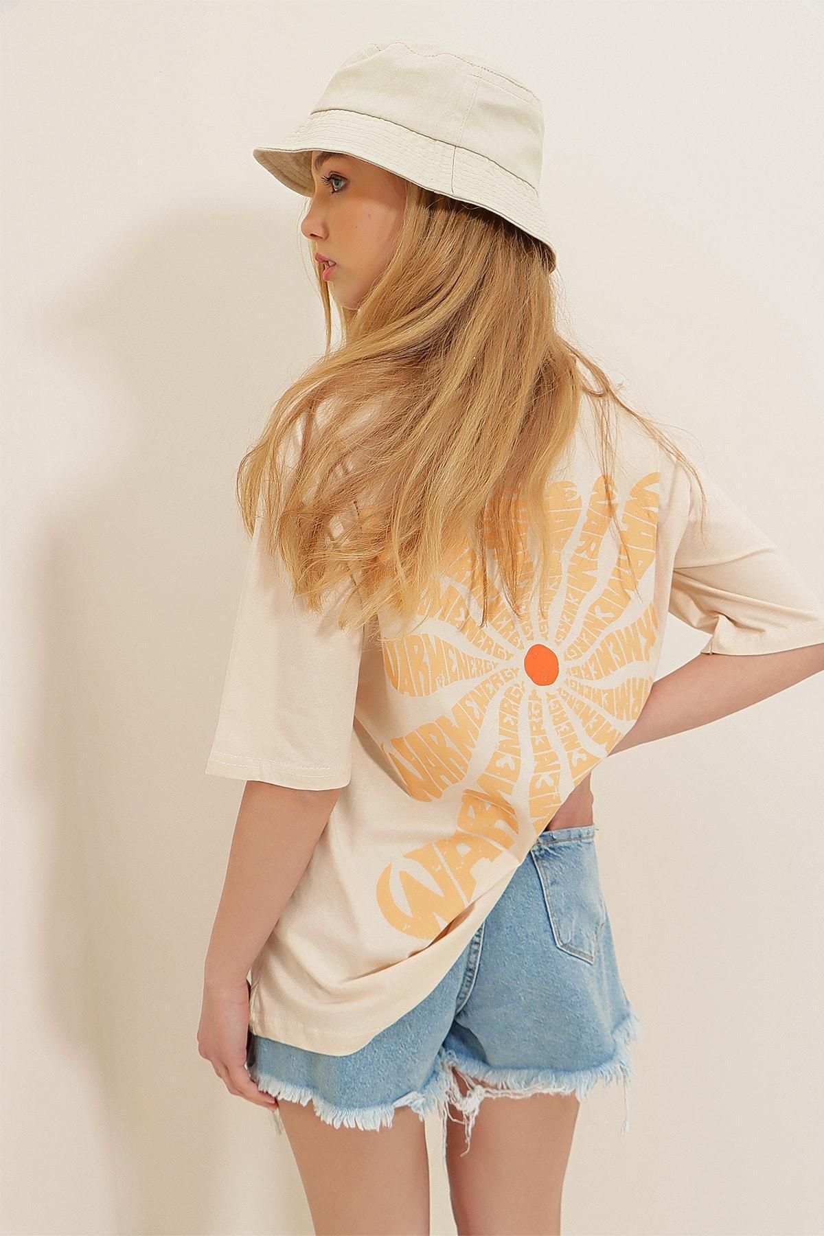 تيشيرت بقصة فضفاضة وفتحة رقبة مستديرة مزين بطبعة، بيج فاتح, Ecru, large image number 2