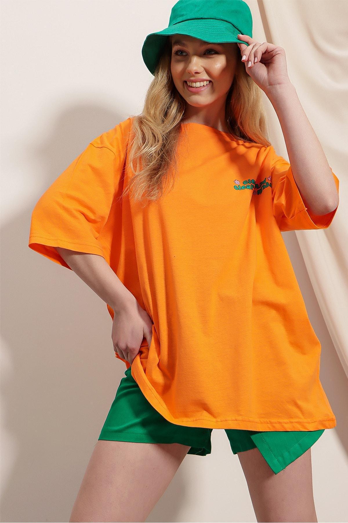 Alacati - Orange Crew Neck Printed Oversize T-Shirt