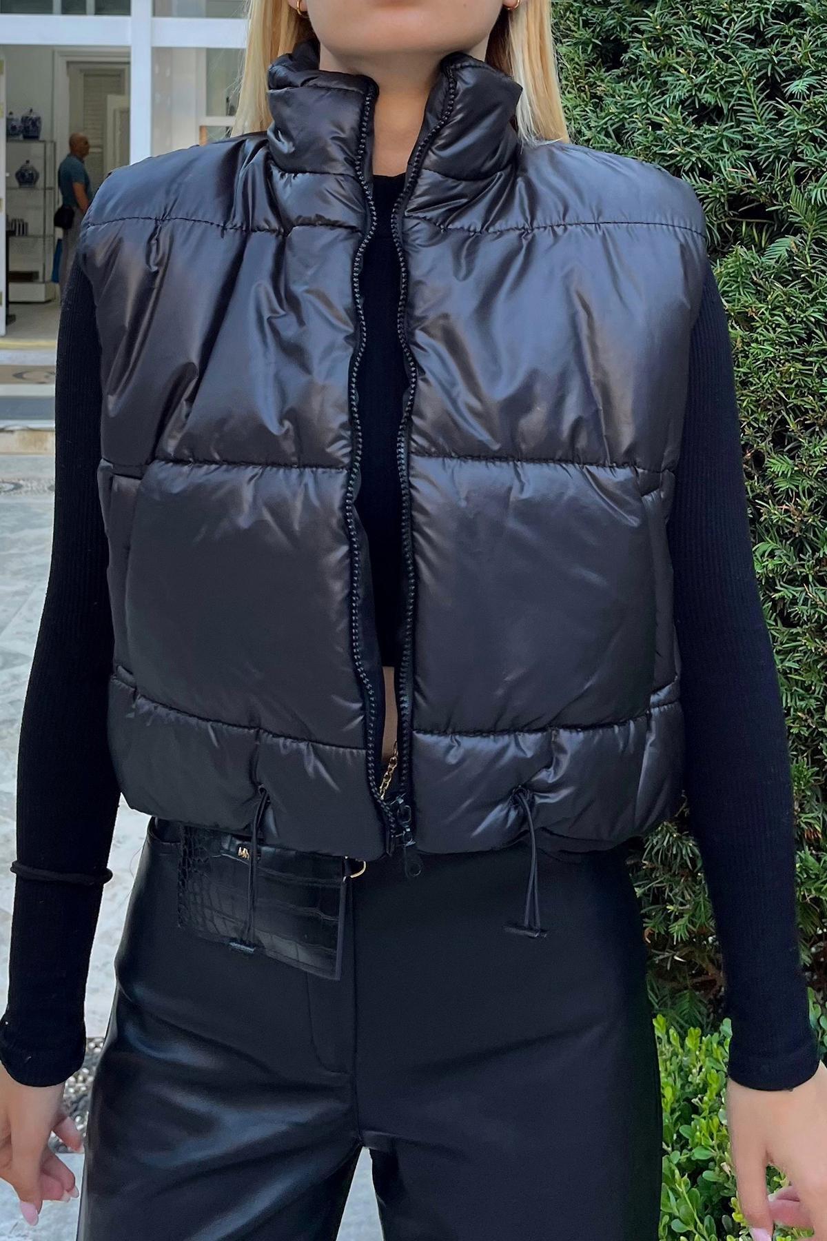 Black Standing Collar Puffer Vest, Black, large image number 1