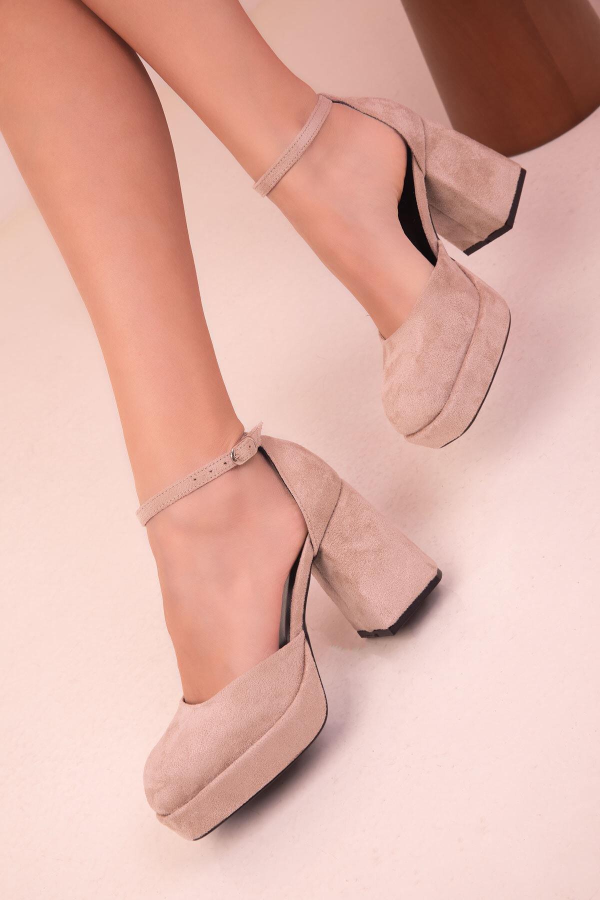 SOHO - Beige Suede Classic Heeled Shoes