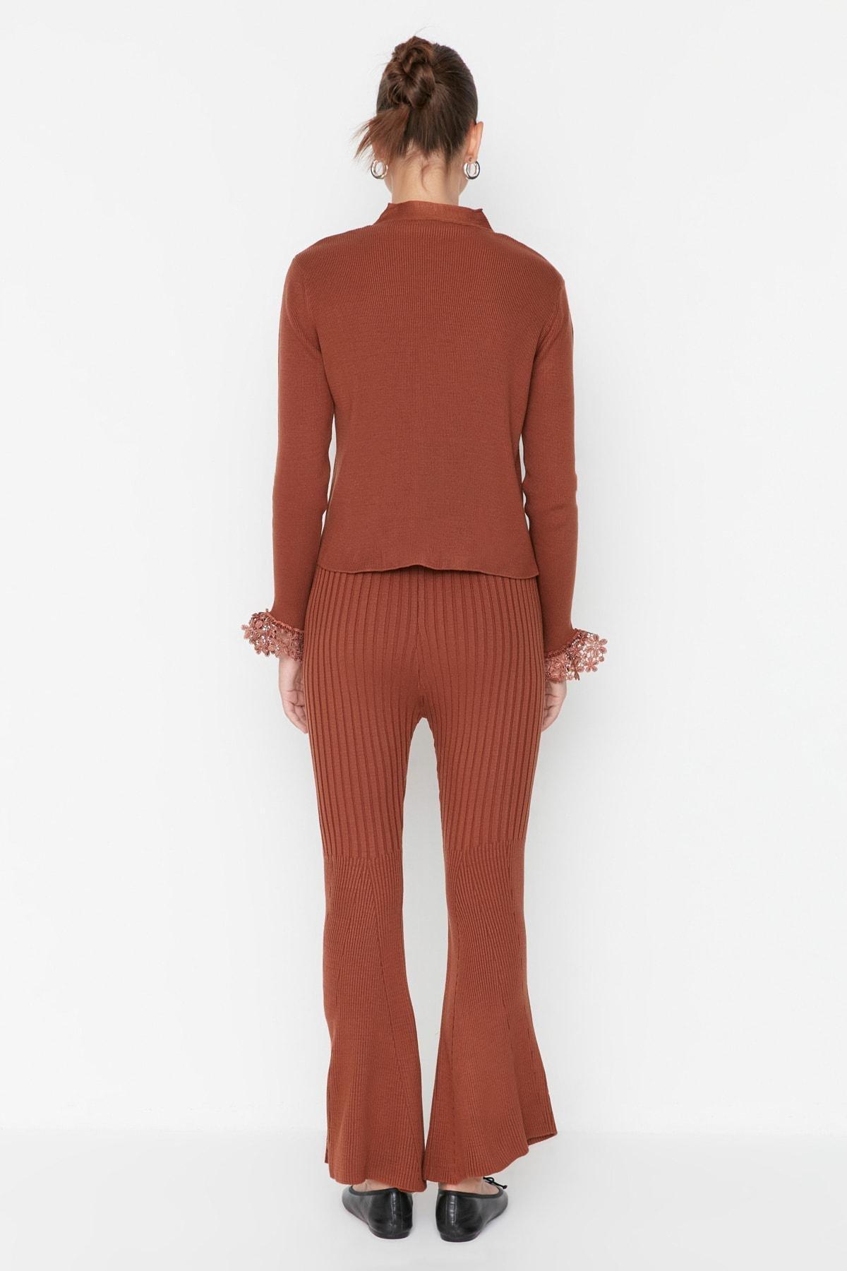 Brown V-Neck Co-Ord Set
, , large image number 4