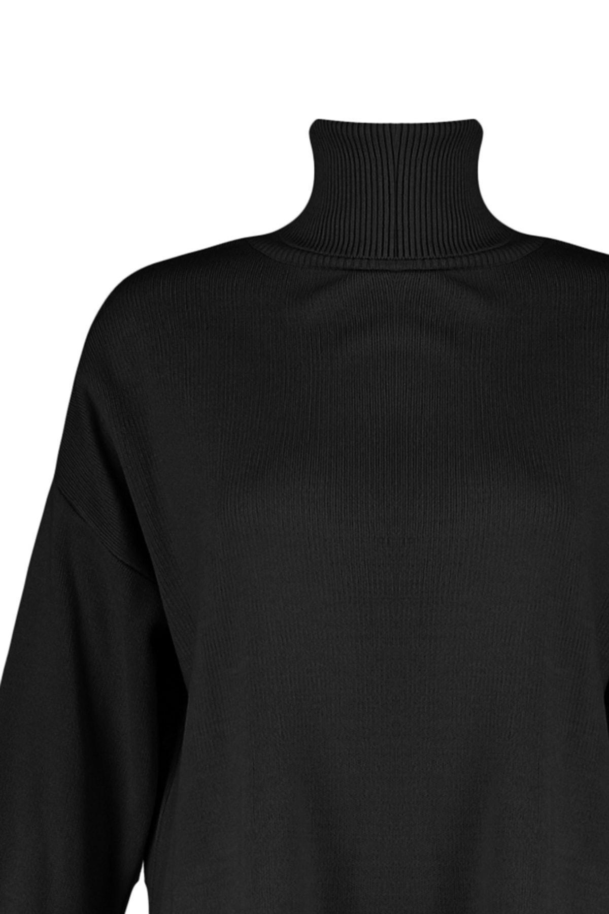 Black Oversize Turtleneck Sweater, , large image number 7