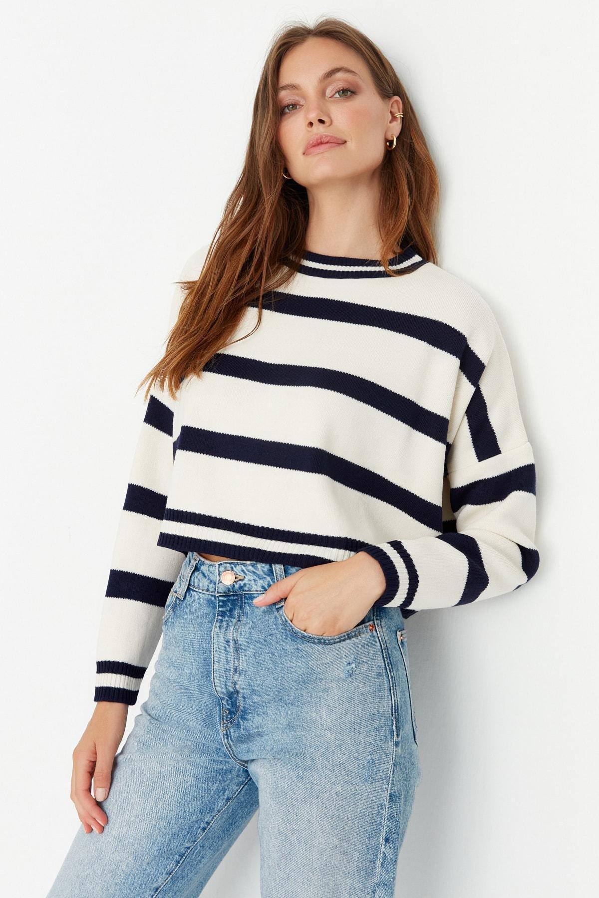 Trendyol - White Regular Striped Sweater<br>