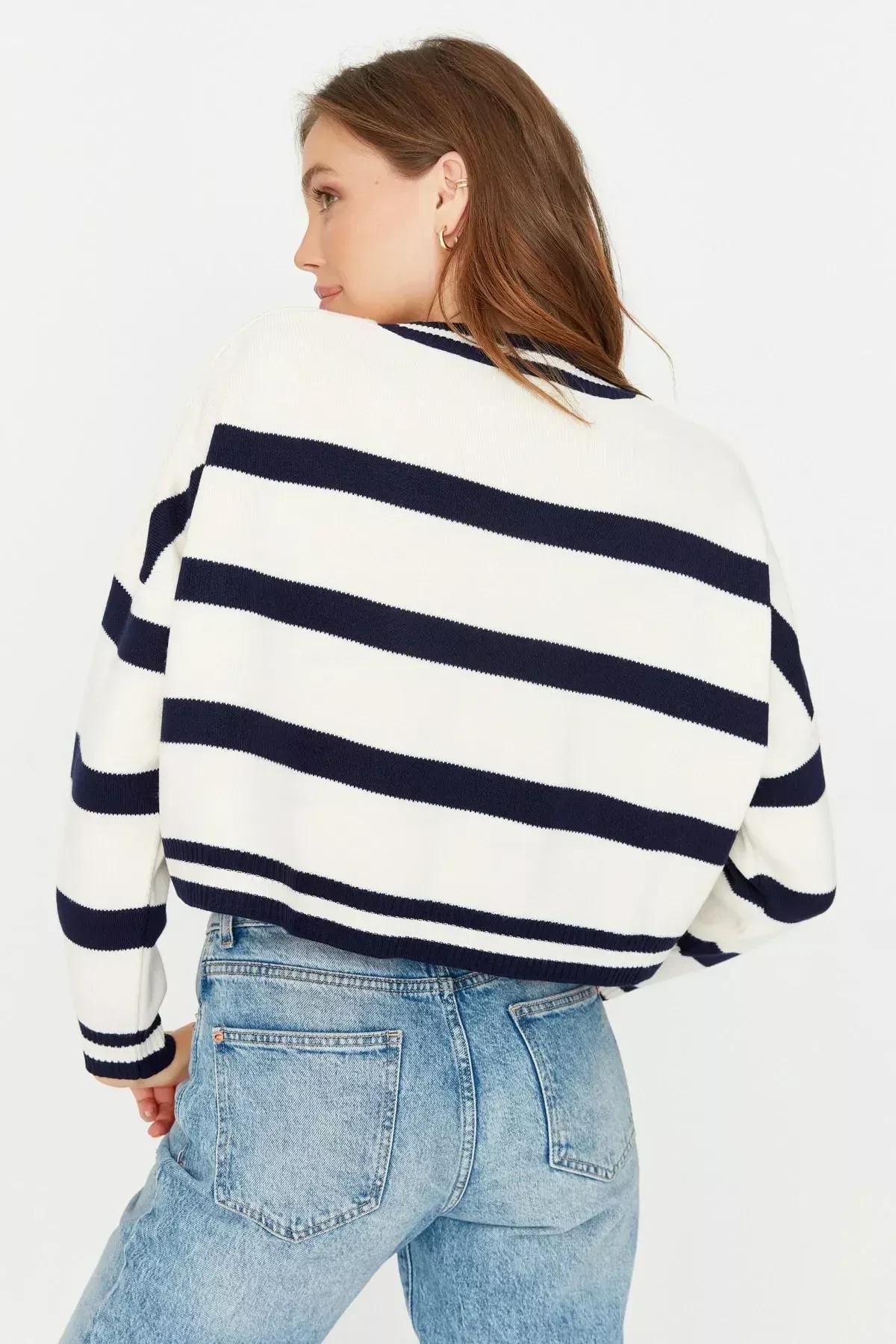 White Regular Striped Sweater, , large image number 4