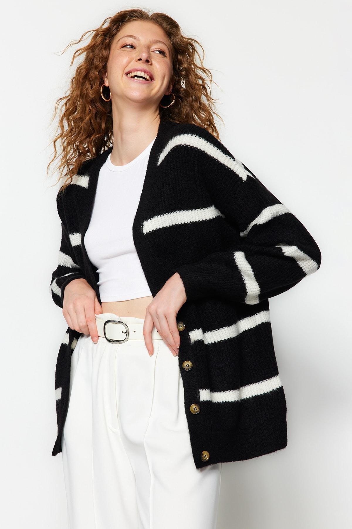 Black Oversize Cardigan, Black, large image number 4