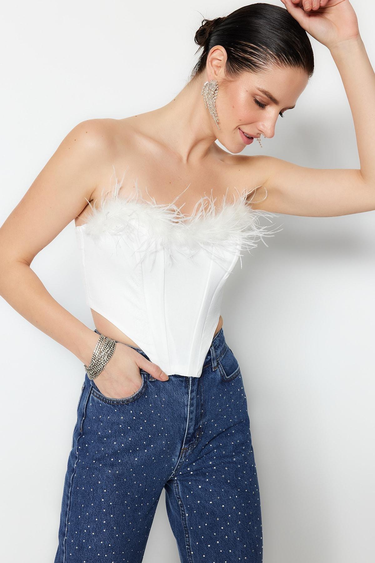 White Fitted Plain Crop Top, , large image number 0