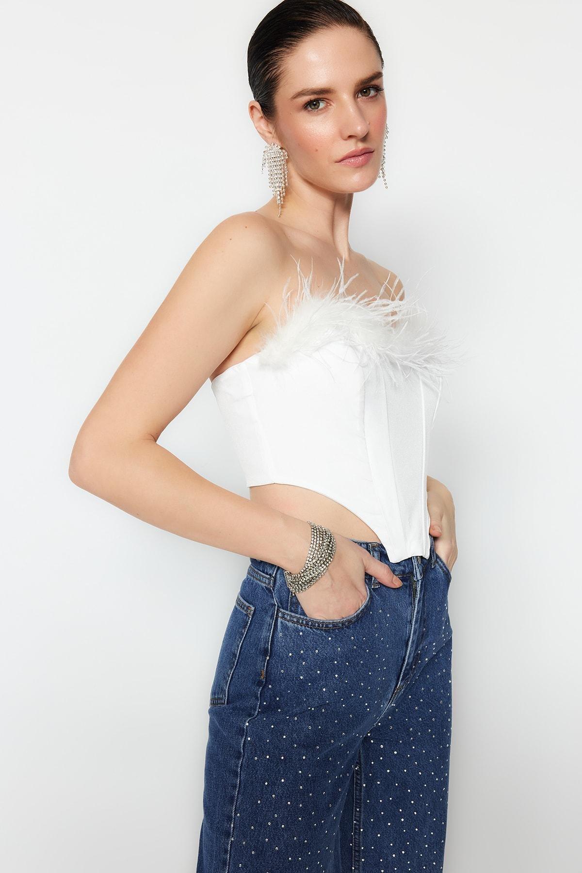 White Fitted Plain Crop Top, , large image number 2