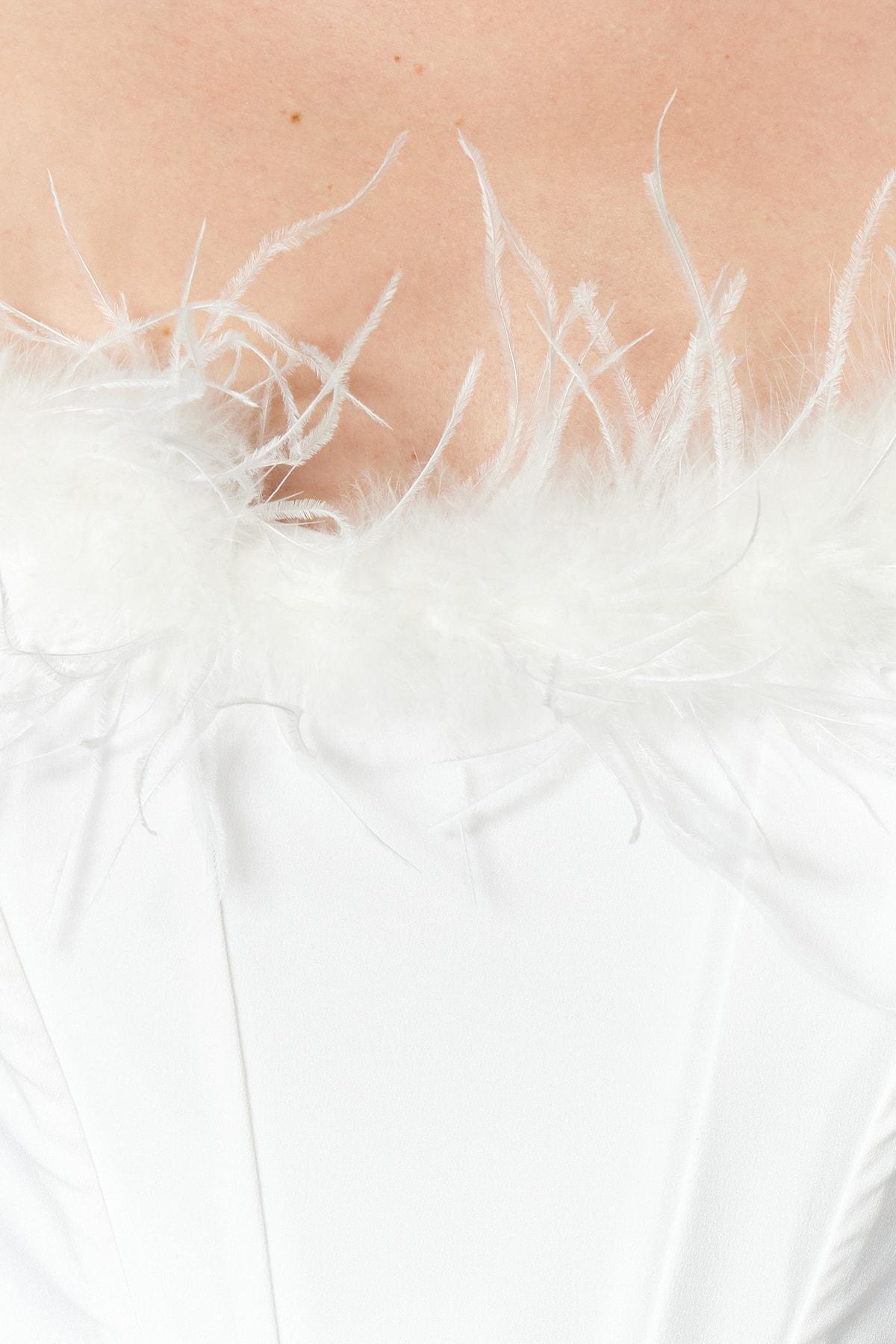 White Fitted Plain Crop Top, , large image number 4
