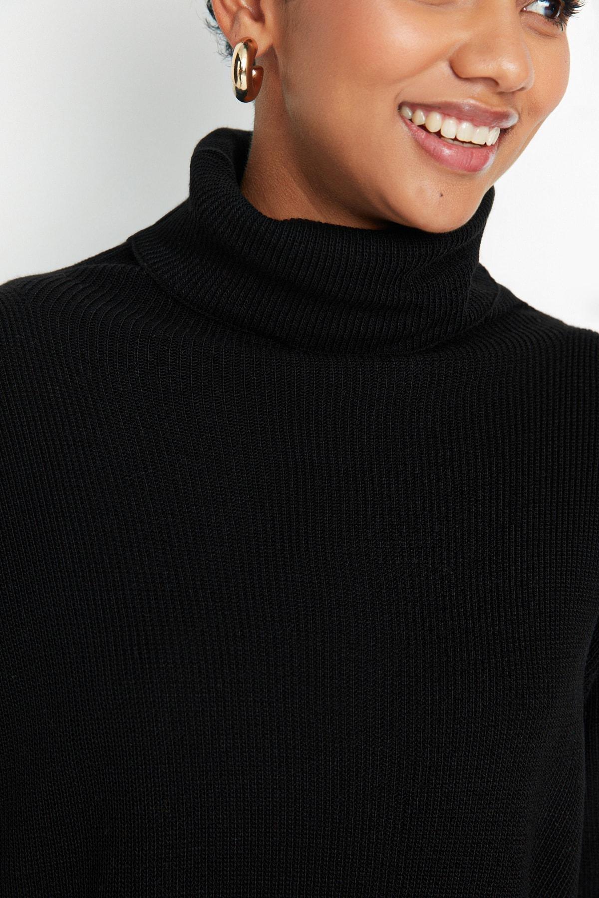 Black Pullover Dress, , large image number 3