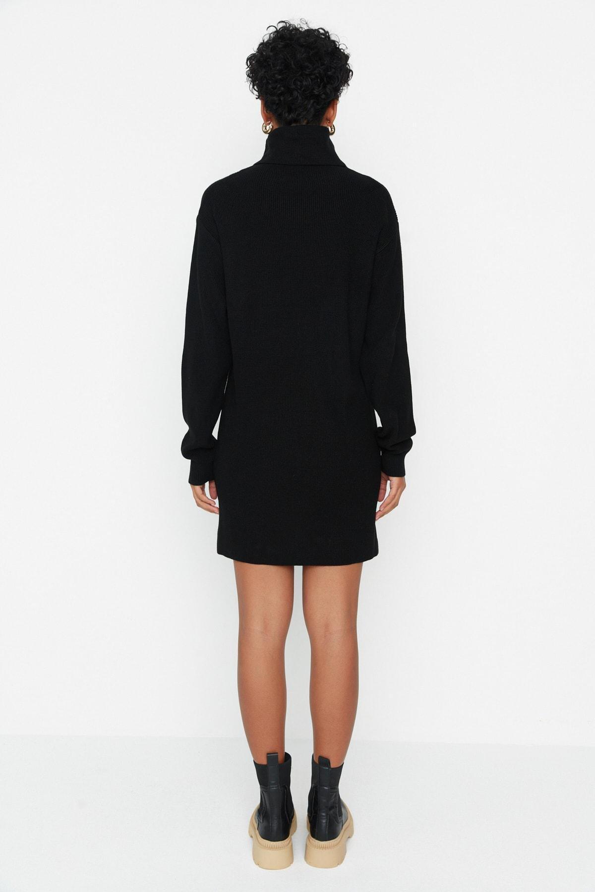 Black Pullover Dress, , large image number 4