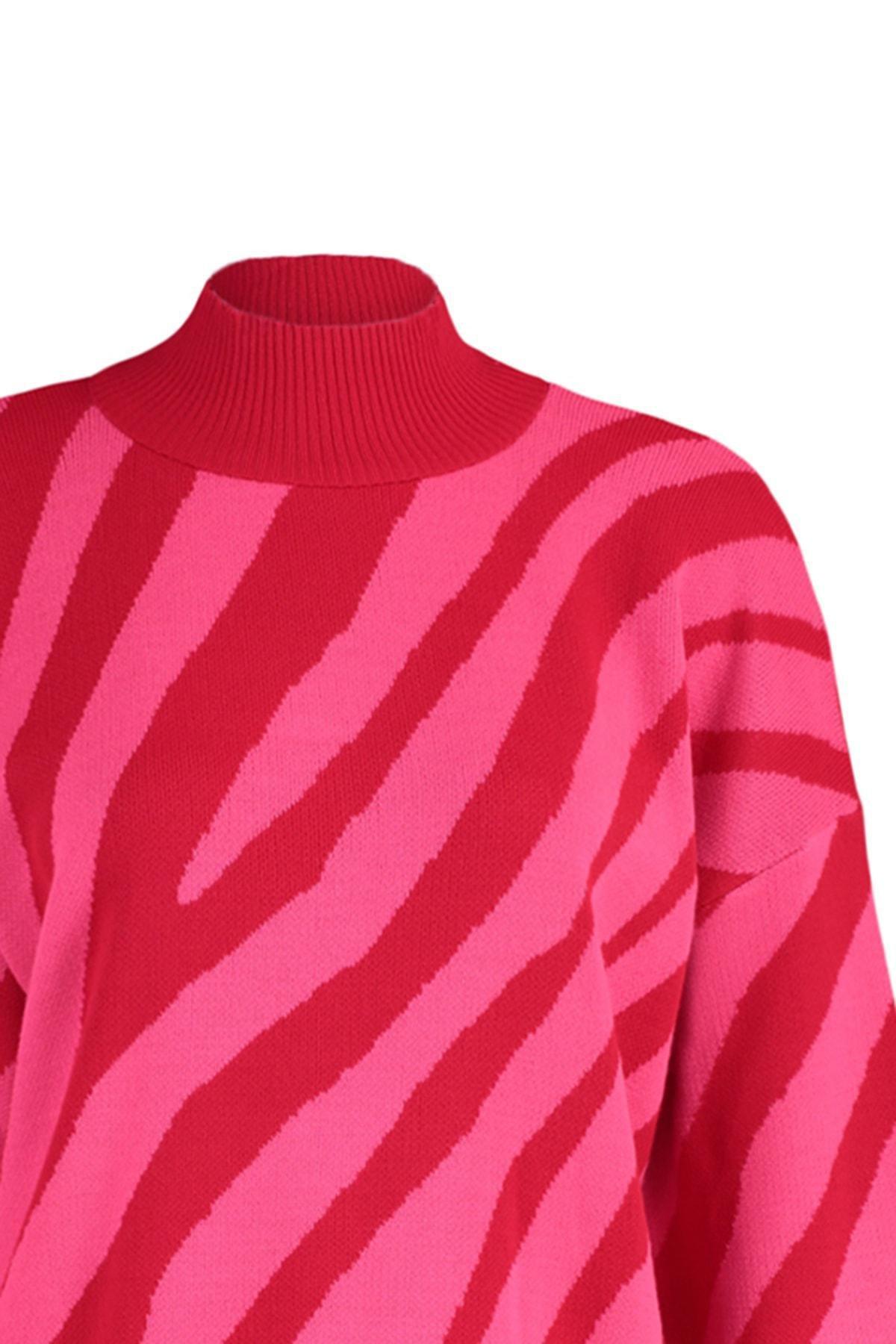 Red Crew Neck Striper Sweater, , large image number 6