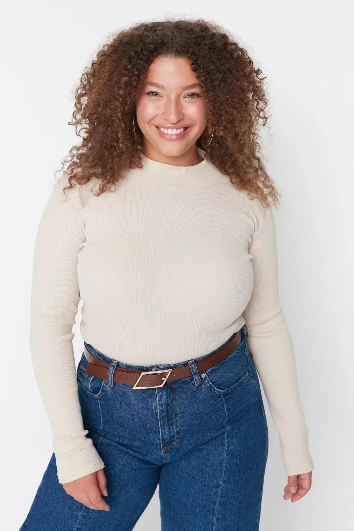 Beige Fitted Plus Size Blouse, , large image number 2