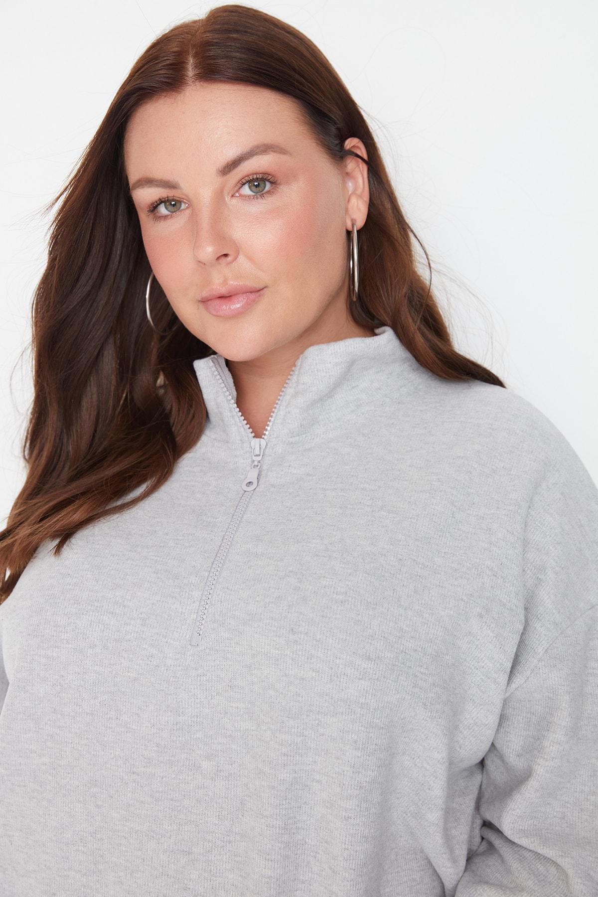 Trendyol - Grey Regular Plus Size Sweatshirt