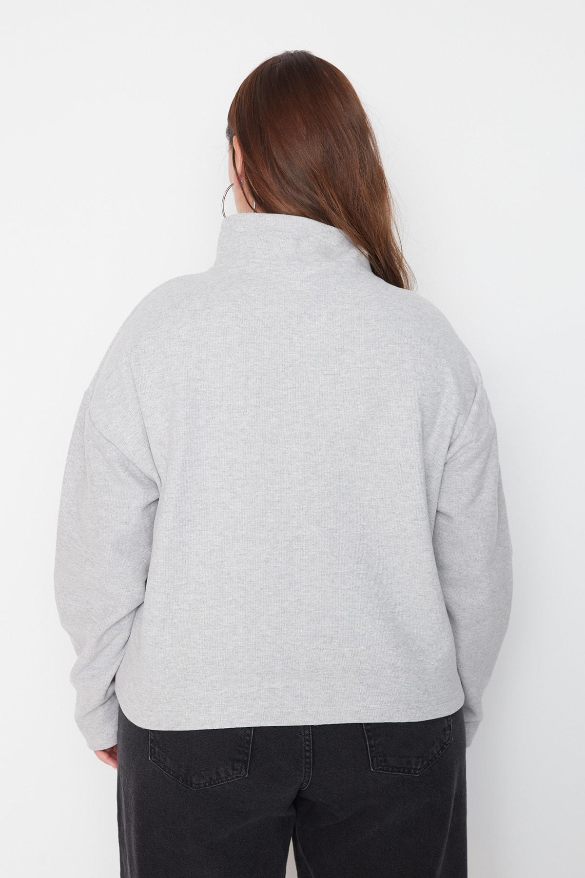 Trendyol - Grey Regular Plus Size Sweatshirt