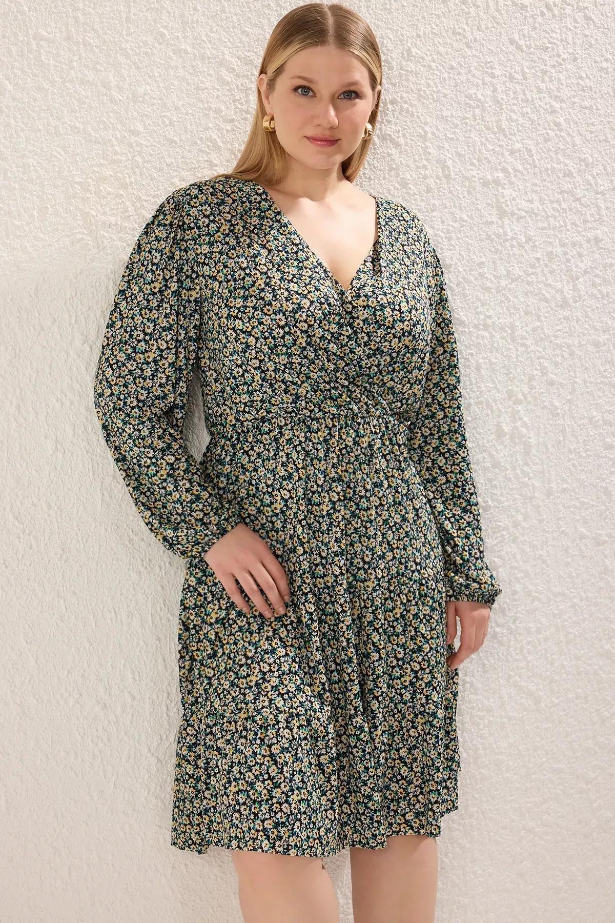 Multicolour Knitted Plus-Size Dress, , large image number 1