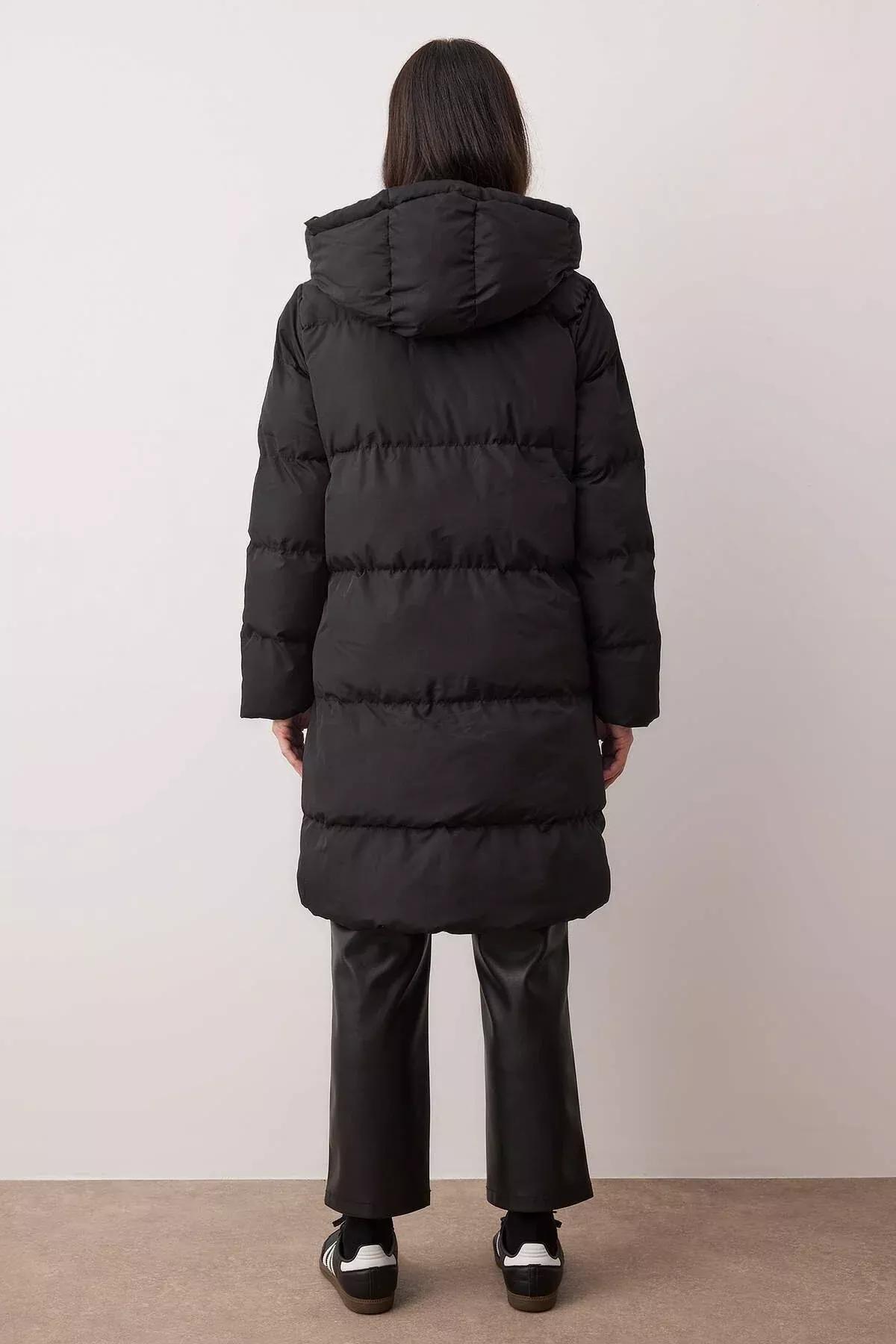 Black Puffer Oversize Jacket, Black, large image number 9