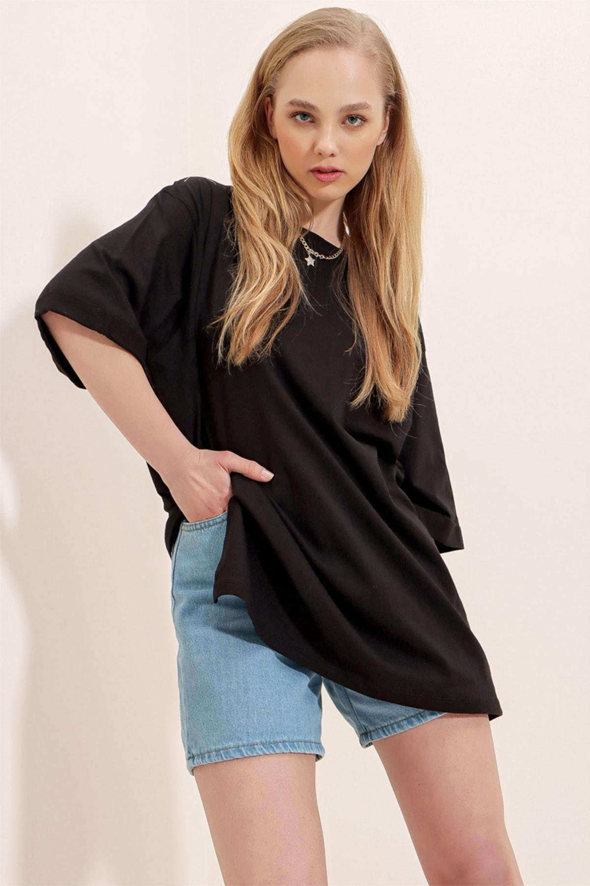 Alacati - Black Crew Neck Cotton Oversize T-Shirt