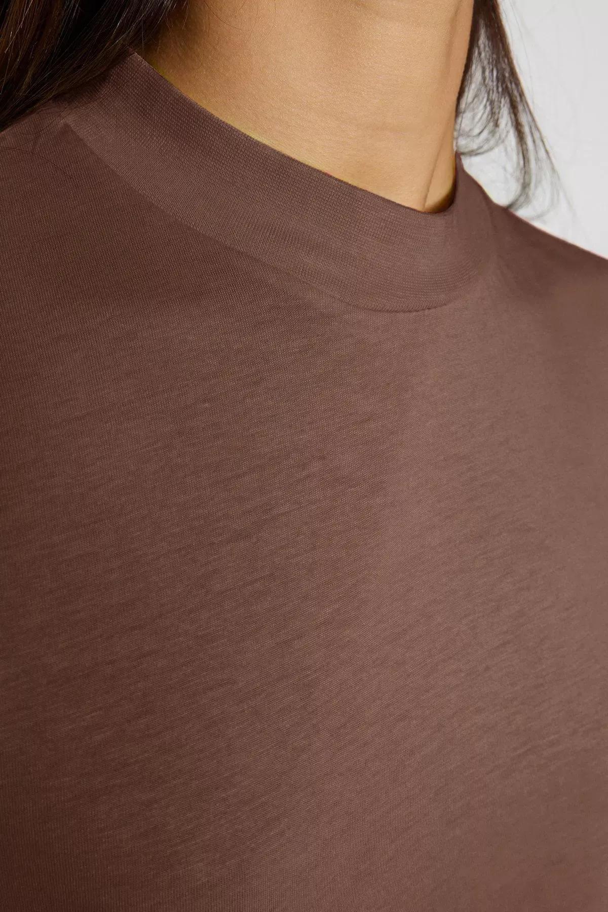 Brown Collar Knitted T-Shirt, Light brown, medium