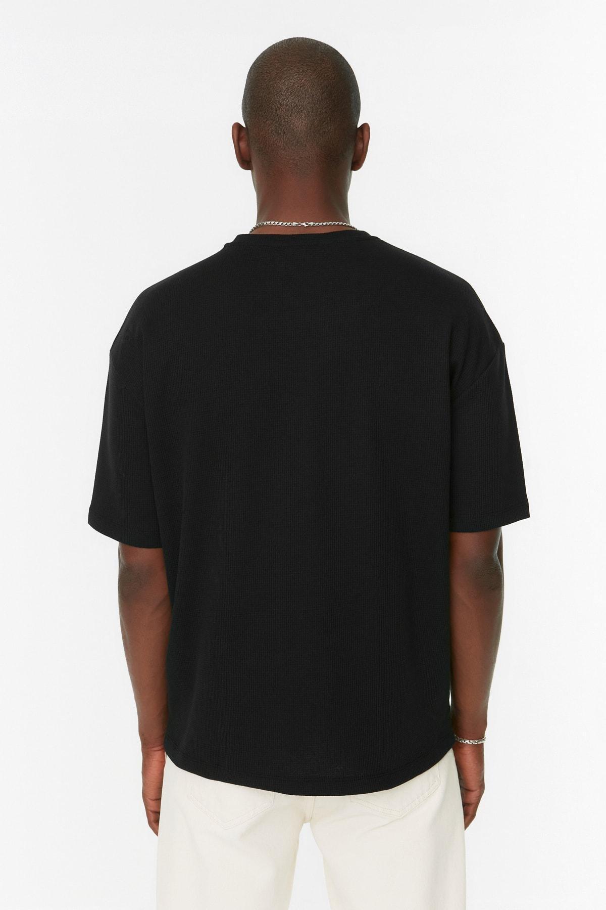 Black Oversize Crew Neck Tshirt, , large image number 3