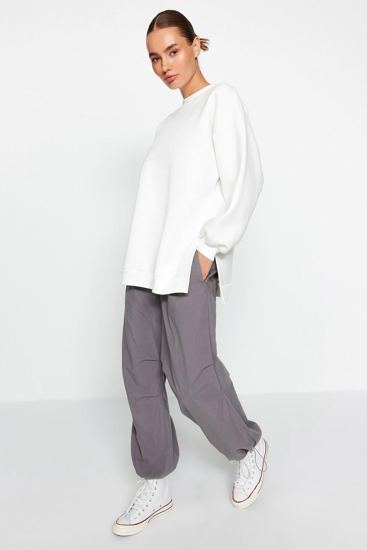 White Oversize Knitted Sweatshirt, , medium