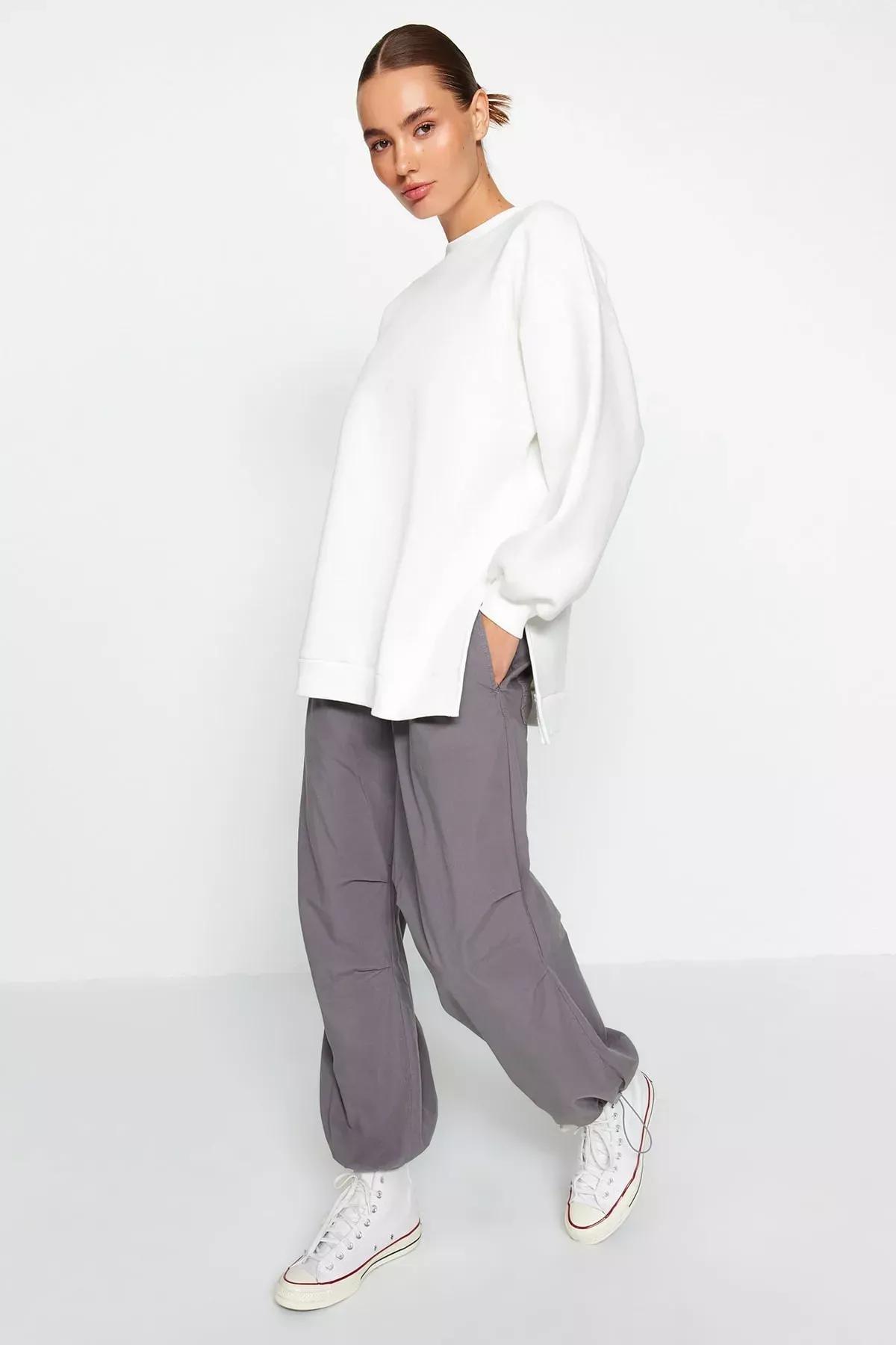 White Oversize Knitted Sweatshirt, , large image number 0
