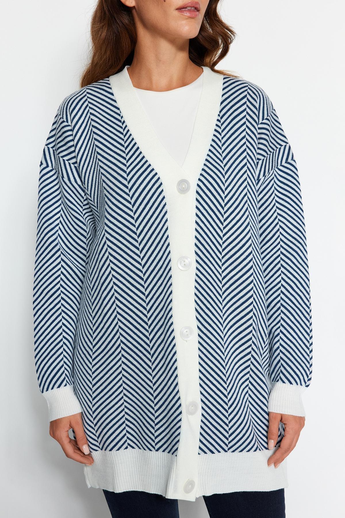 Navy V-Neck Cardigan, , large image number 3