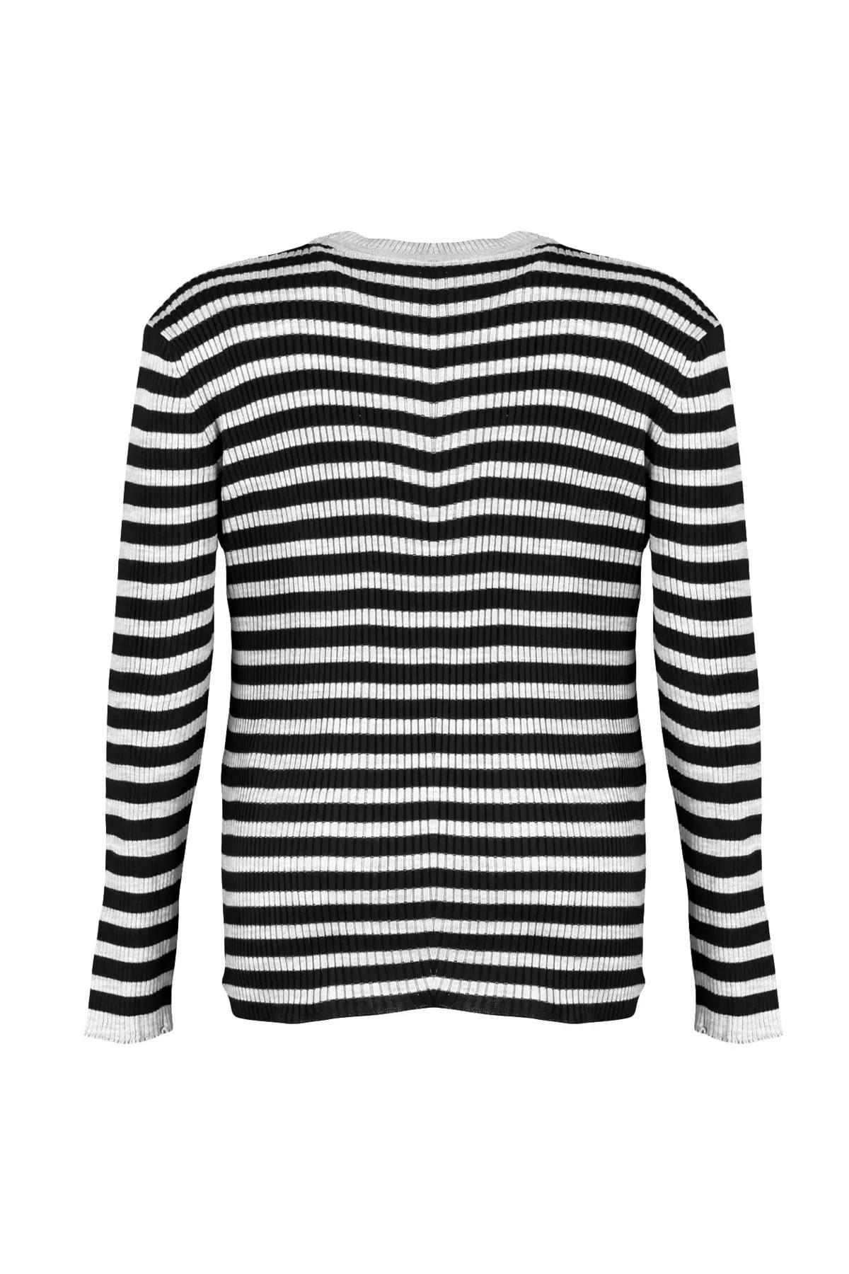 Black Crew Neck Plus Size Sweater, , large image number 6