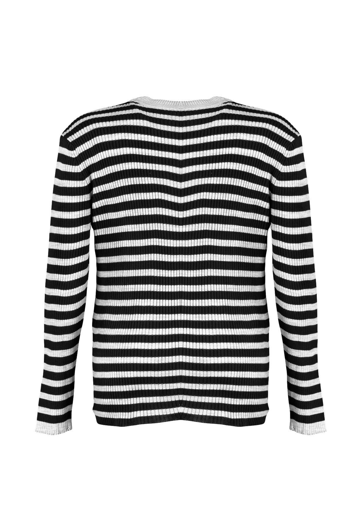 Black Crew Neck Plus Size Sweater, , large image number 7